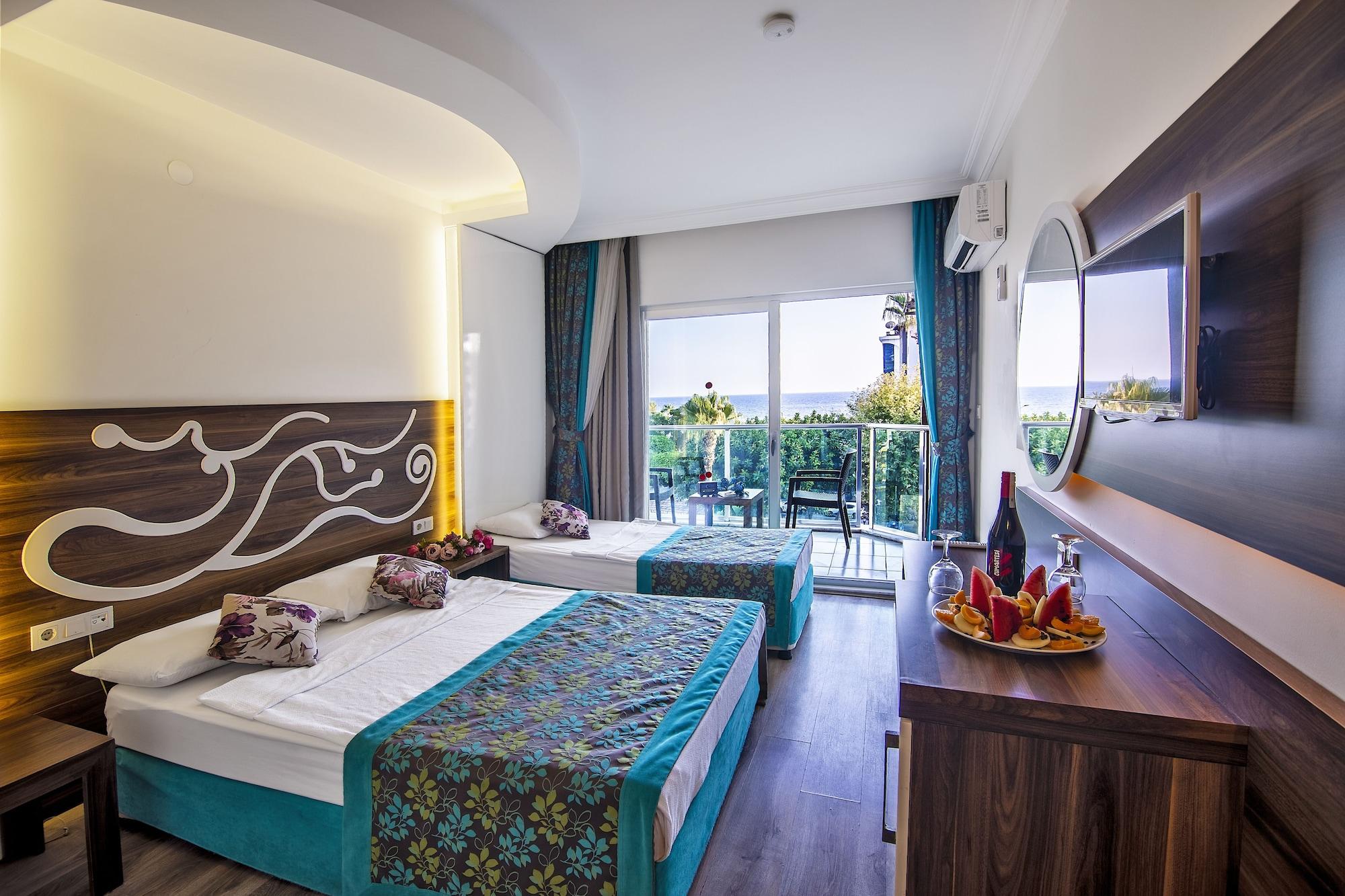 Kleopatra Blue Hawai Hotel Alanya Exterior photo