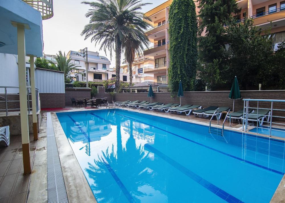 Kleopatra Blue Hawai Hotel Alanya Exterior photo
