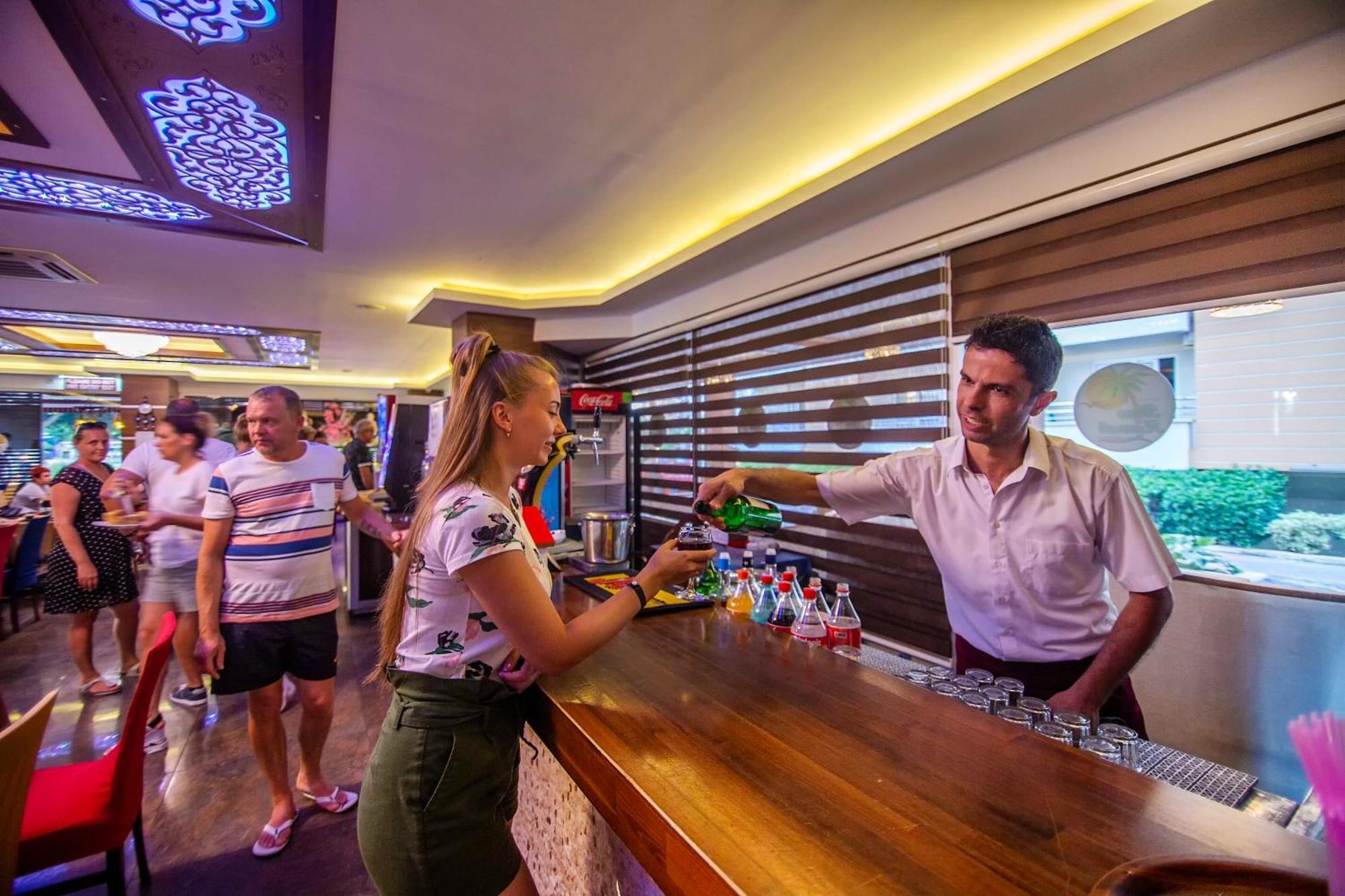 Kleopatra Blue Hawai Hotel Alanya Exterior photo